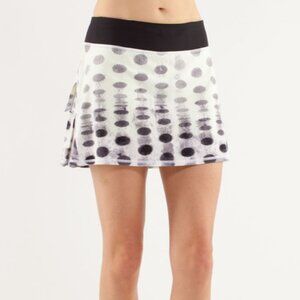 Lululemon Pace Setter Skort Seaside Dot White Polkadot Pleated Size 8